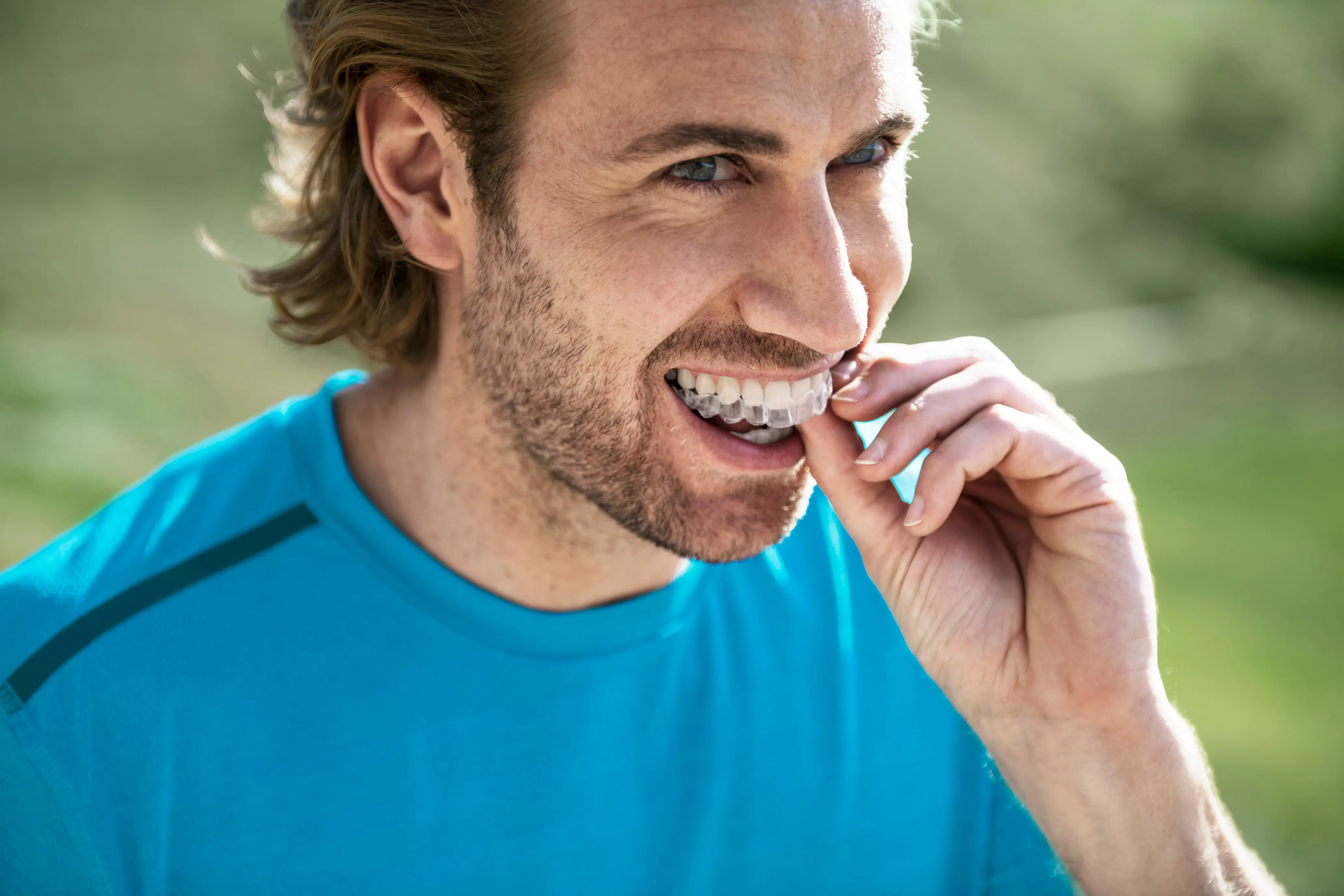 Auch für Männer: Invisalign® Behandlung in unserer Praxis